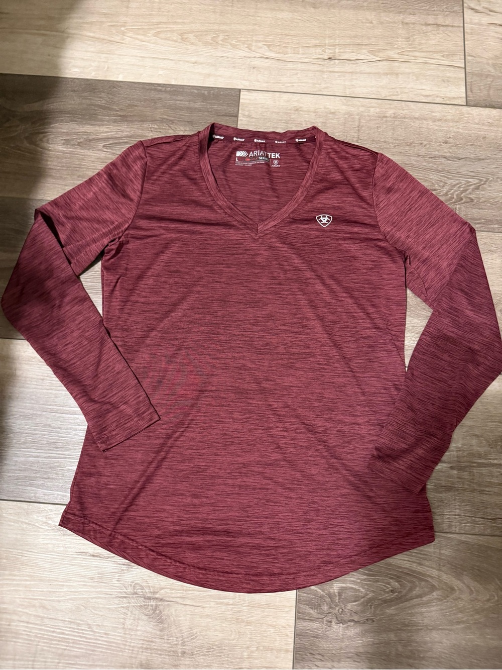 Ariat Maroon Heathered V-Neck Long Sleeve Performance Top